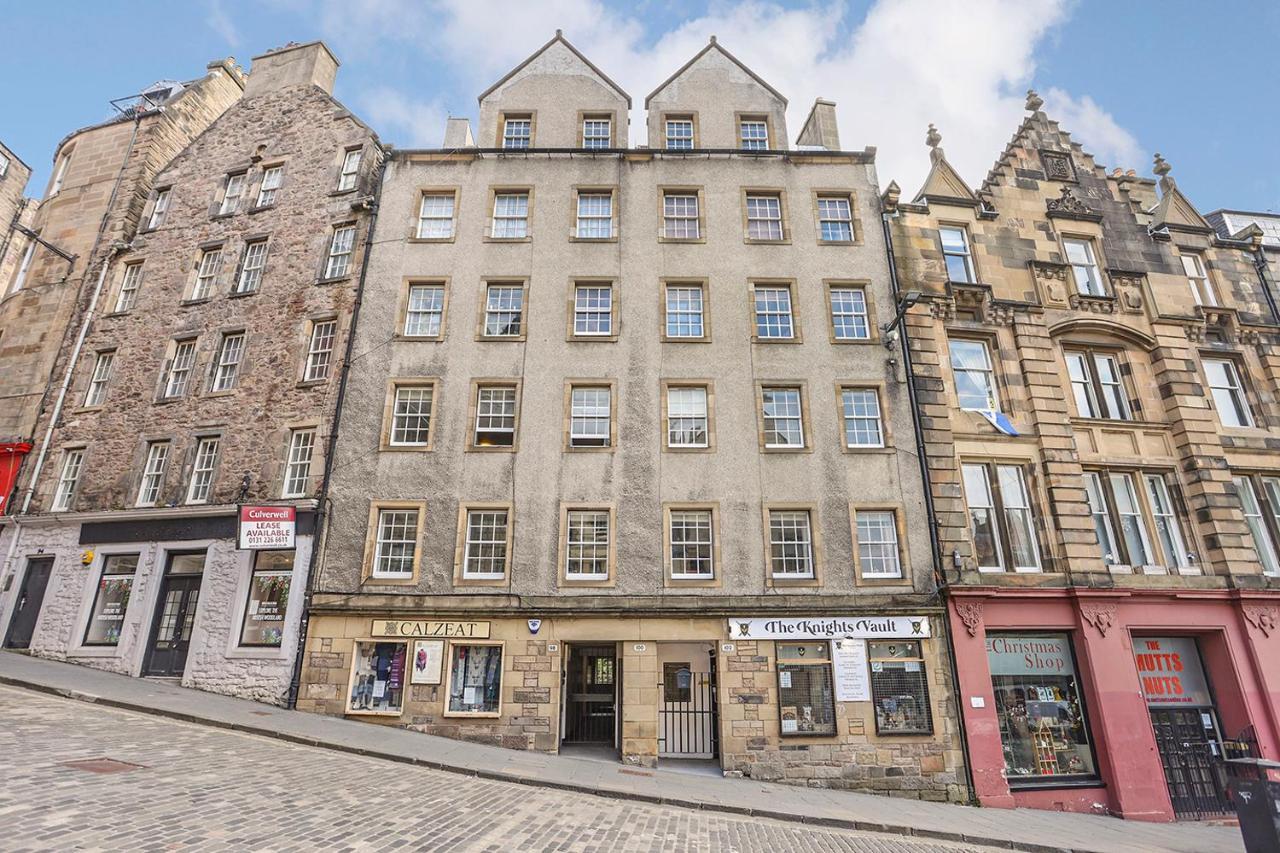 Joivy 1 Bed Flat, Heart Of Grassmarket Эдинбург Экстерьер фото