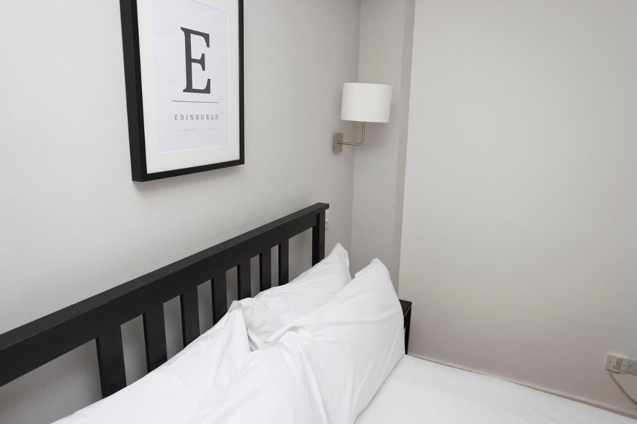 Joivy 1 Bed Flat, Heart Of Grassmarket Эдинбург Экстерьер фото