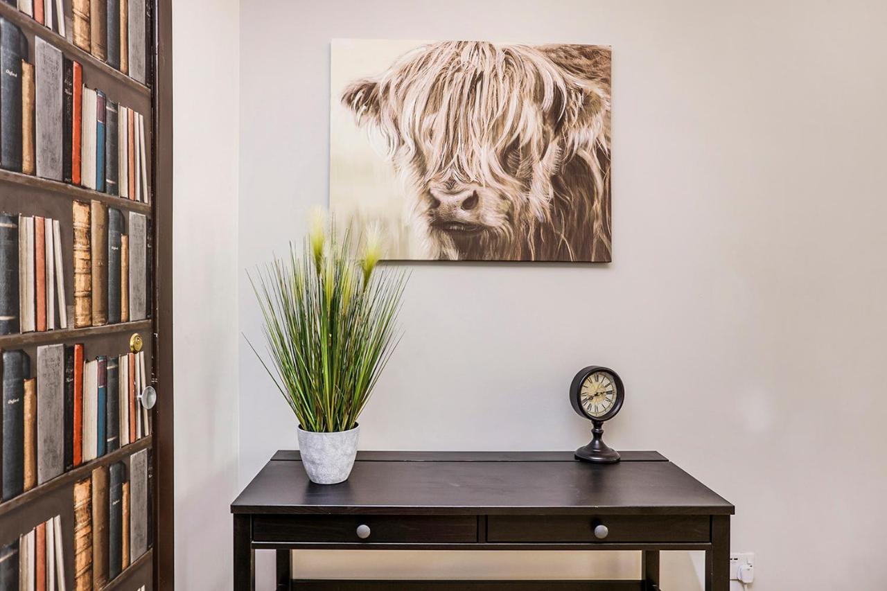 Joivy 1 Bed Flat, Heart Of Grassmarket Эдинбург Экстерьер фото